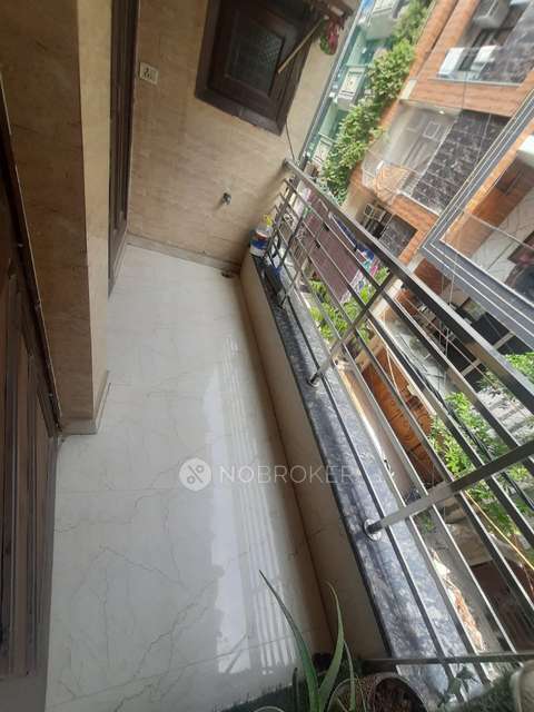 4 BHK Flat In Rama Park Apartment for Rent  In Dwarka Mor