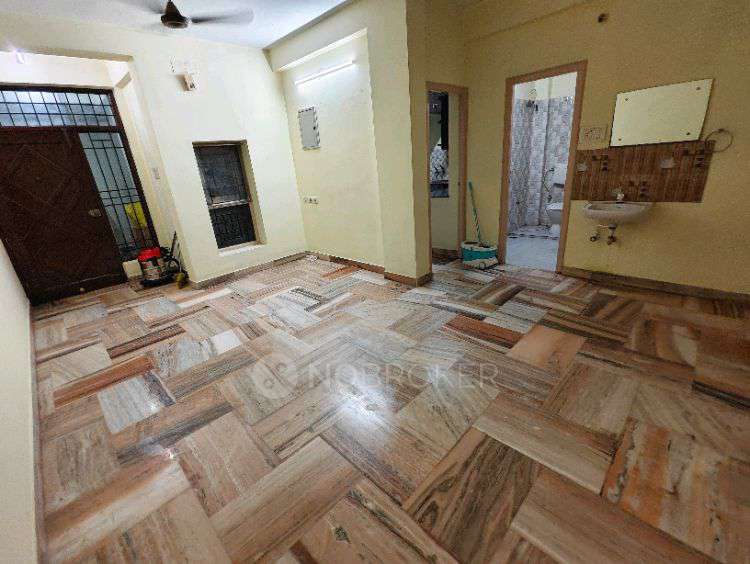 2 BHK Flat In Emerald Dynasty For Sale  In Madipakkam