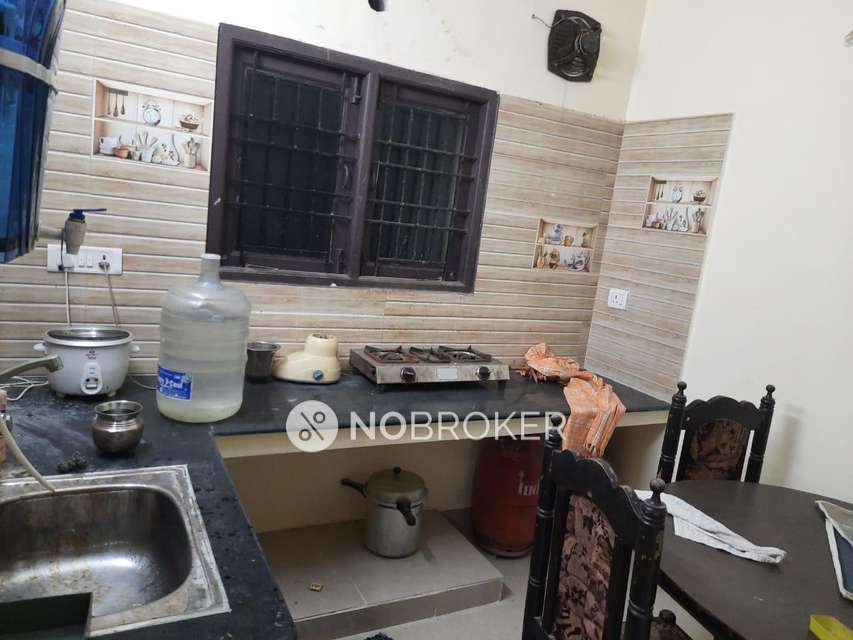 2 BHK Flat In Vss Sumuka For Sale  In Sholinganallur