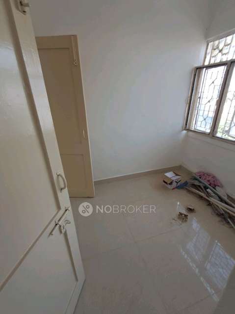 2 BHK Flat In Rwa Jalvayu Vihar For Sale  In Sector 25