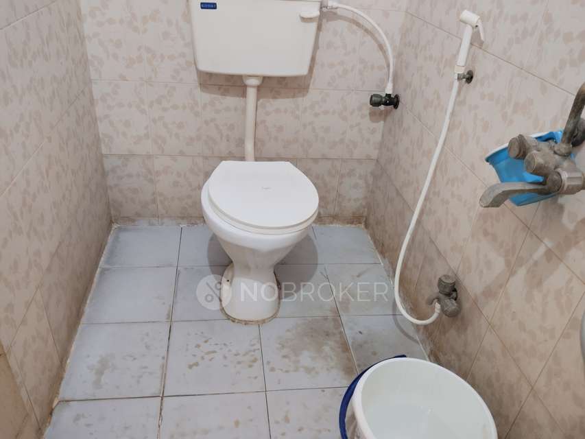 2 BHK Flat In Sai Amrutha Apartments For Sale  In New Nallakunta