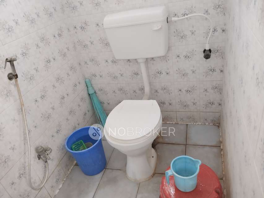 2 BHK Flat In Sai Amrutha Apartments For Sale  In New Nallakunta