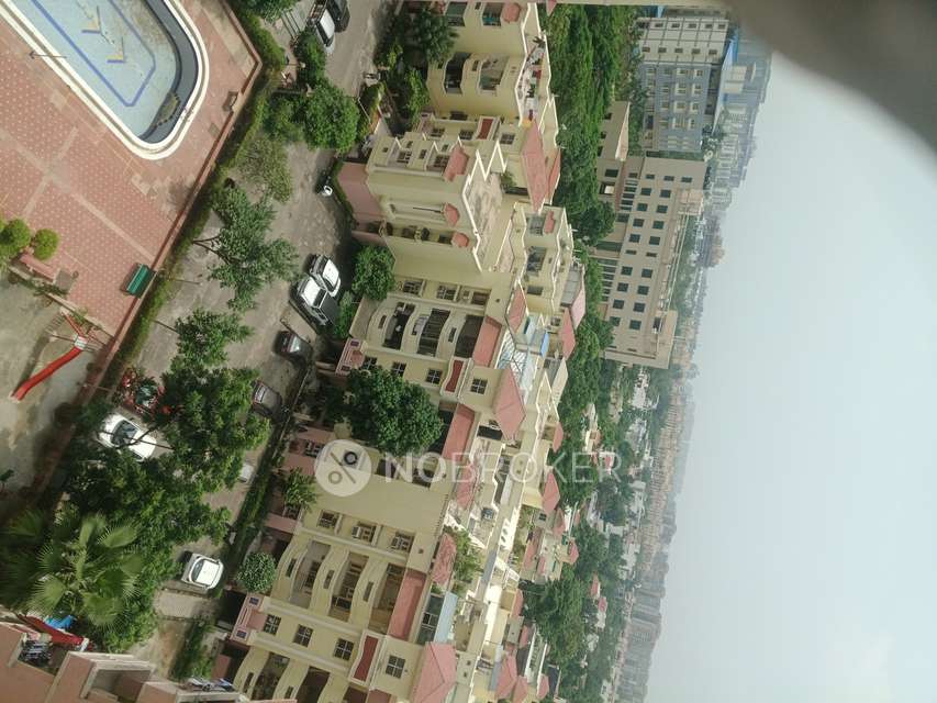 2 BHK Flat In Parsvnath Estate for Rent  In Sector Omega 1