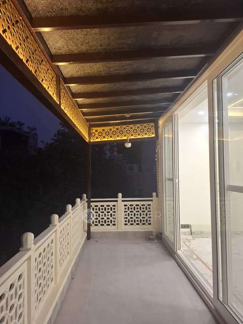 4 BHK Flat For Sale  In Kailash Colony