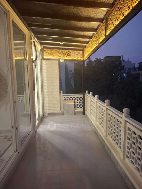 4 BHK Flat For Sale  In Kailash Colony