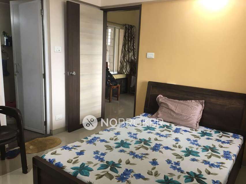 2 BHK Flat In Suyog Pearl For Sale  In Hadapsar