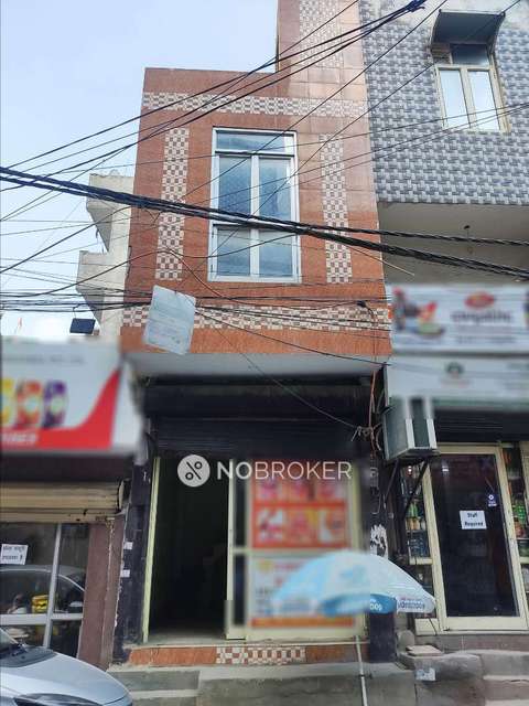 Shop in Dwarka Mor, Delhi for sale 