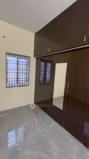 2 BHK Flat In Lakshmi Construction Apartments for Rent  In Urapakkam West