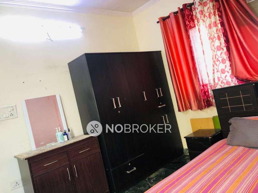 2 BHK Flat In Standalone Building  For Sale  In Patel Nagar 