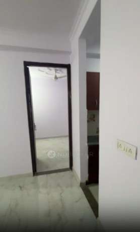 Industrial Building in Aya Nagar Extension, Aya Nagar, Delhi for Rent 