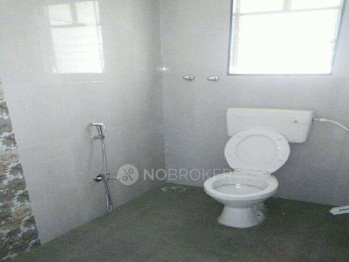 2 BHK Flat In Vardhaman Township, Hadapsar for Rent  In Hadapsar