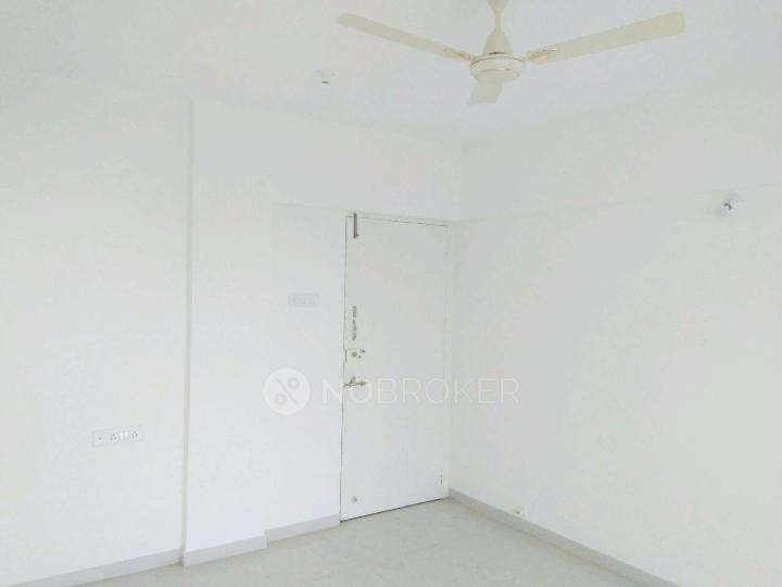 2 BHK Flat In Vardhaman Township, Hadapsar for Rent  In Hadapsar