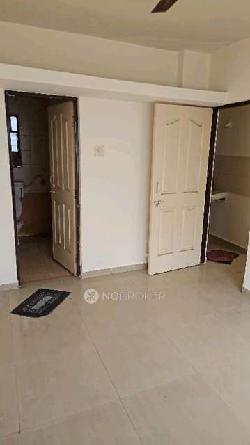 2 BHK Flat In Vardhaman Township, Hadapsar for Rent  In Hadapsar