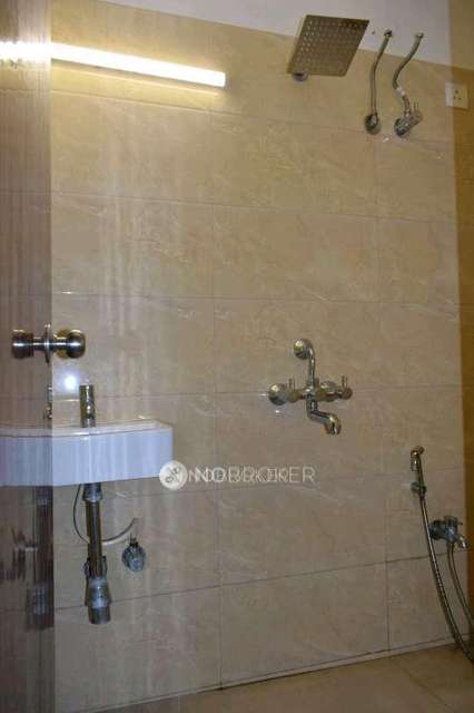 1 BHK Flat In Sheetal Airwings Dgs Group For Sale  In Santacruz East