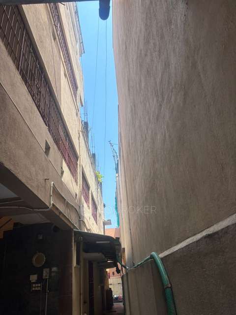 4+ BHK Flat For Sale  In Arumbakkam