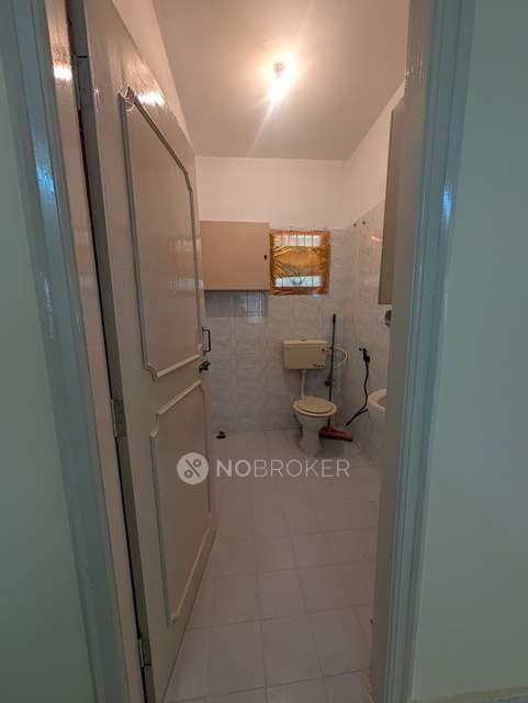 2 BHK Flat In Apartment For Sale  In Dollars Colony