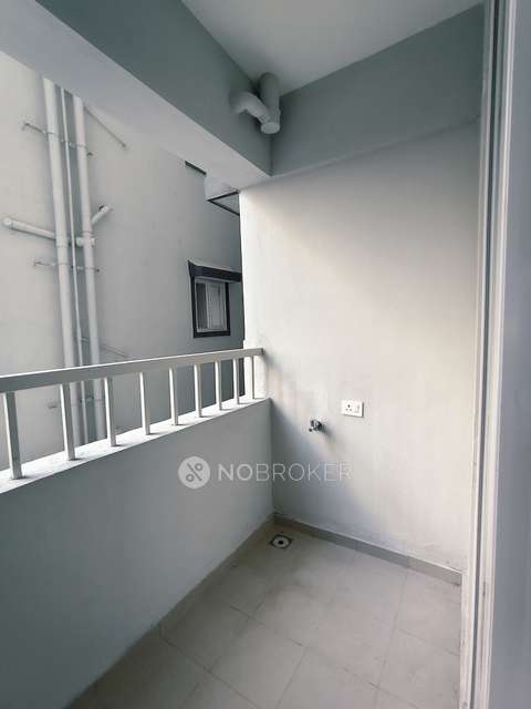 2 BHK Flat In Ds-max Skyshubham For Sale  In Hallehalli