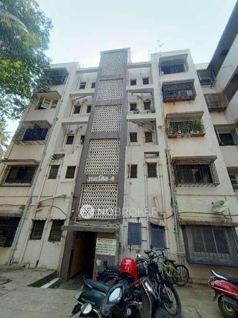 1 BHK Flat In Anamik Chs For Sale  In Kandivali East