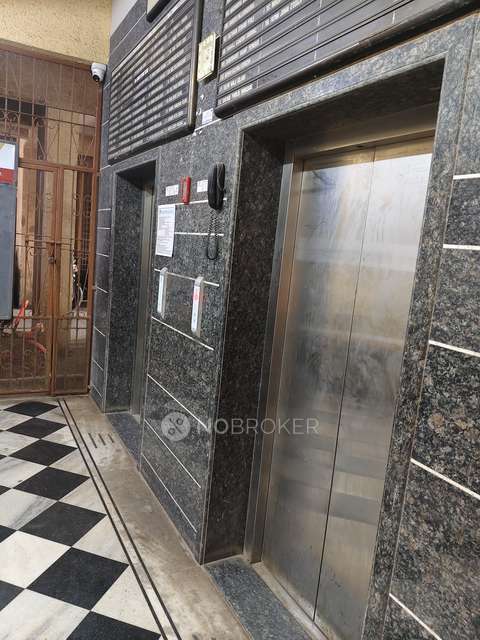 2 BHK Flat In Ishwati Chs For Sale  In Doctor Compound