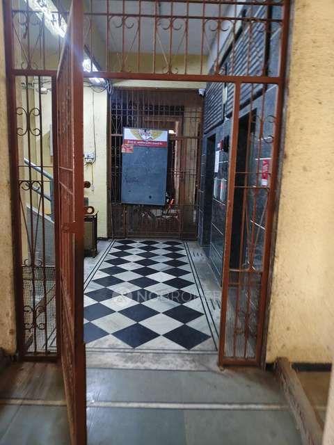 2 BHK Flat In Ishwati Chs For Sale  In Doctor Compound