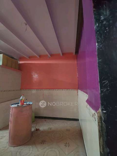 1 BHK Flat For Sale  In Taxi And Rickshaw Stand Qureshi Nagar