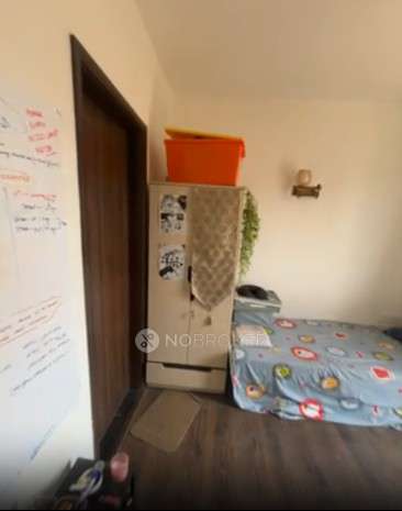 Single Room for Male In 3 BHK  In Adani Samsara Villasa In Sector 63, Gurgaon