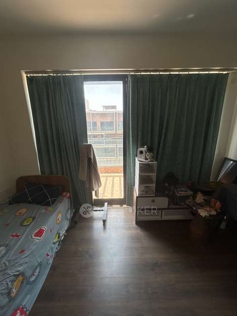 Single Room for Male In 3 BHK  In Adani Samsara Villasa In Sector 63, Gurgaon