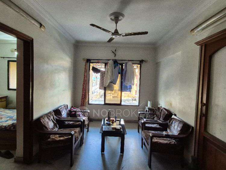 Single Room for Male In 3 BHK  In Jigna Apartment In Lower Parel