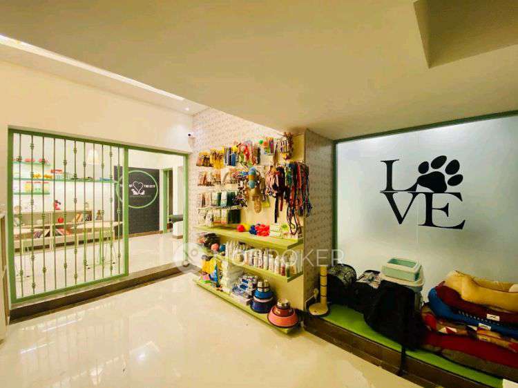 Shop in Tails Of The City, Indiranagar Bangalore: Pet Grooming Salon And Cafe, Bangalore for sale 