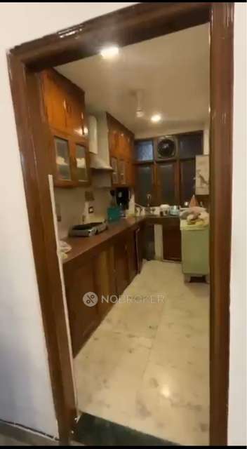 Single Room for Female In 2 BHK  In Rwa South Extension In South Extension I