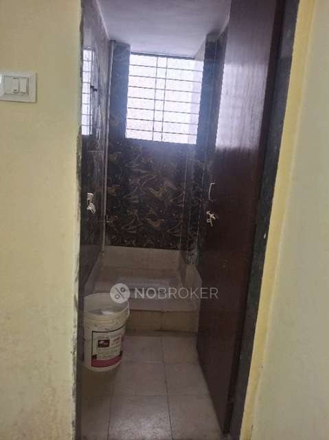 1 RK Flat In Shama Complex Buliding for Rent  In Shivneri Nagar
