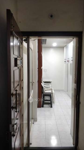 1 BHK Flat In Gadre Chembers , Sadashiv Peth , Chimnya Ganpati for Rent  In Gadre Chambers