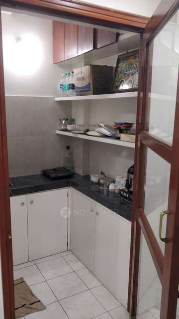 1 BHK Flat In Gadre Chembers , Sadashiv Peth , Chimnya Ganpati for Rent  In Gadre Chambers