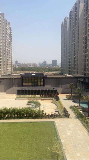 2 BHK Flat In Life Republic Sector R10 Universe for Rent  In Tathawade