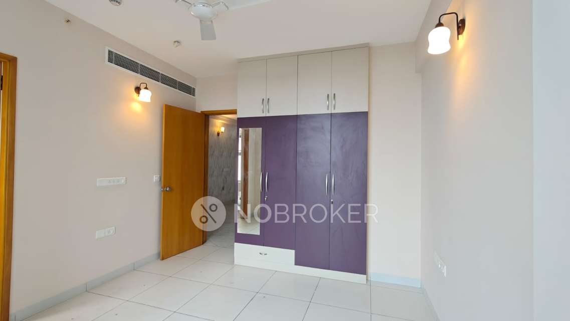 3 BHK Flat In Mantri Pinnacle, Bannerghatta Rd for Rent  In Mantri Pinnacle