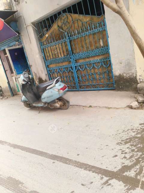 Godown/Warehouse in Ashok Vihar, Gurgaon for Rent 