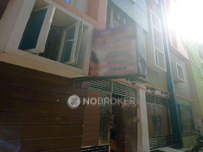 PG for Girls in Kazhipattur