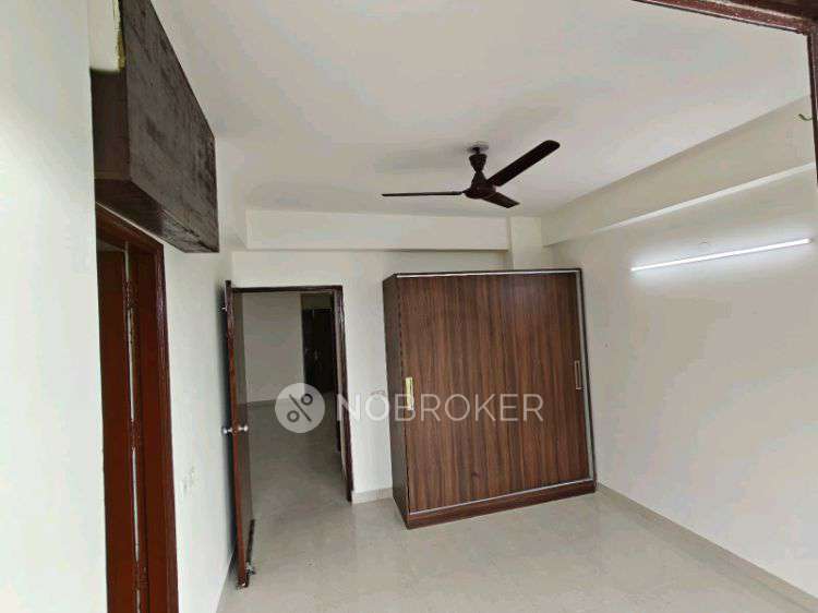 2 BHK Flat In Signature Synera for Rent  In Sector 81