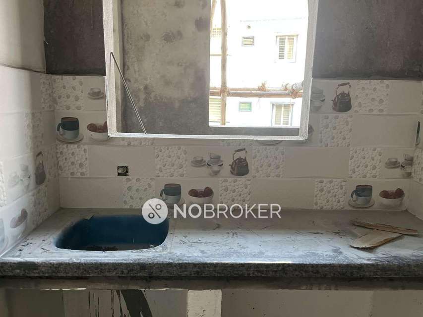 4+ BHK Flat In Parvathnager For Sale  In Madhapur