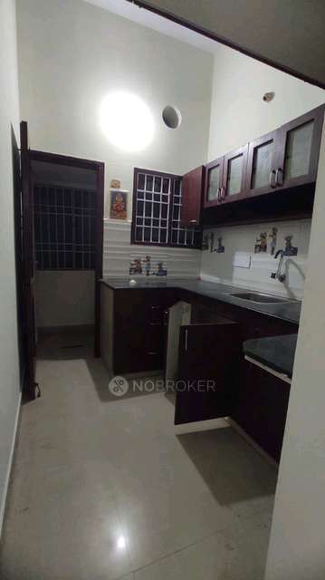 2 BHK House for Rent  In Saraswathy Nagar North, Neelankarai