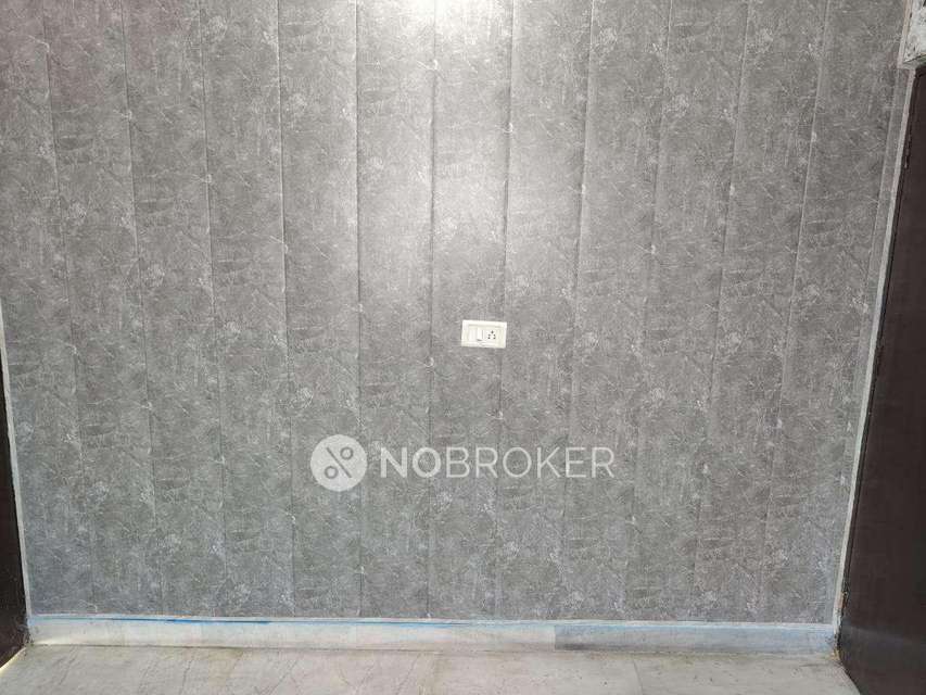 2 BHK Flat for Rent  In Janakpuri