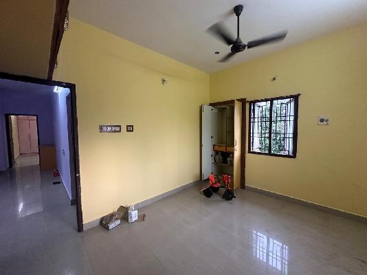 3 BHK Flat In Sree Saradha Apartment for Rent  In Sree Saradha Apartment