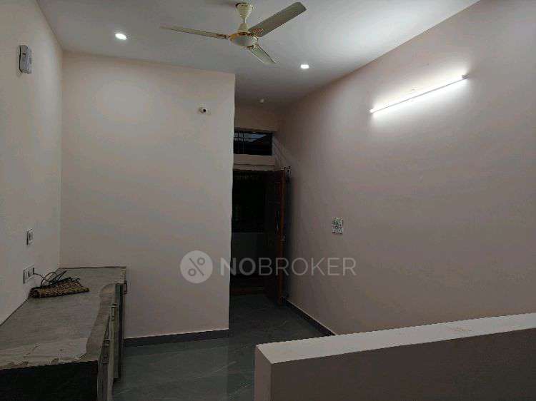 2 BHK Flat In Sb for Rent  In Yelahanka