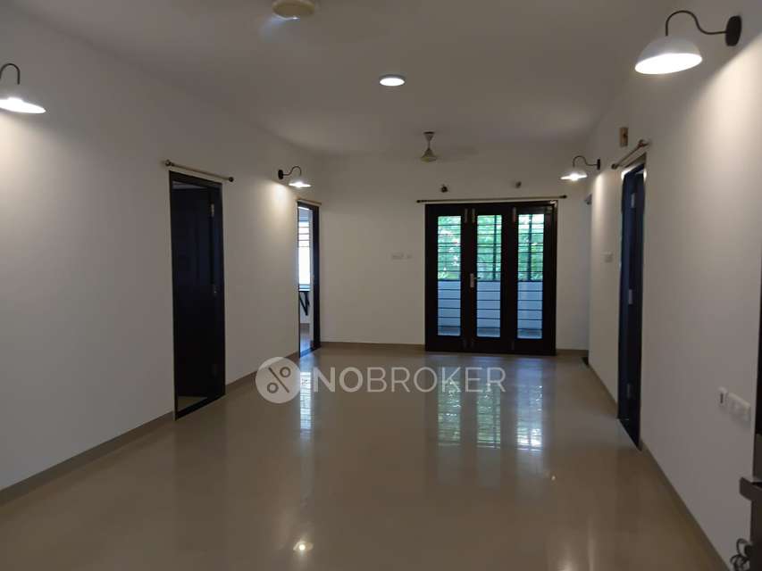 3 BHK Flat In Sri Krishna Apartments, Royapettah For Sale  In Sri Krishna Apartments