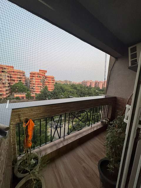 3 BHK Flat In Sarve Satyam Apartments For Sale  In Sector 4