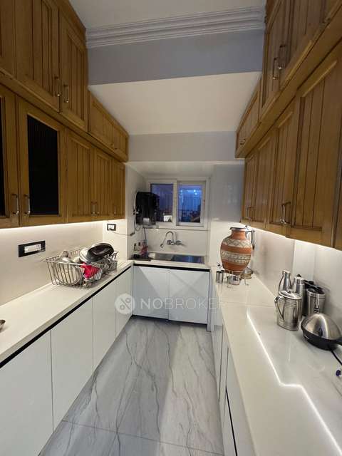 3 BHK Flat In Sarve Satyam Apartments For Sale  In Sector 4