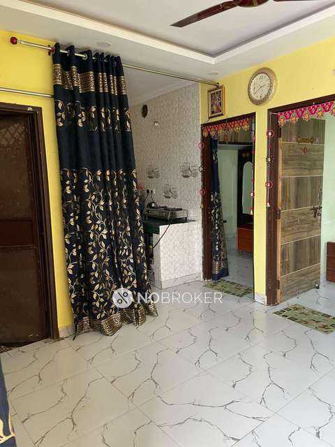 2 BHK Flat In Standalone Building  For Sale  In Kalkaji