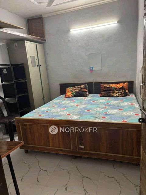 2 BHK Flat In Standalone Building  For Sale  In Kalkaji