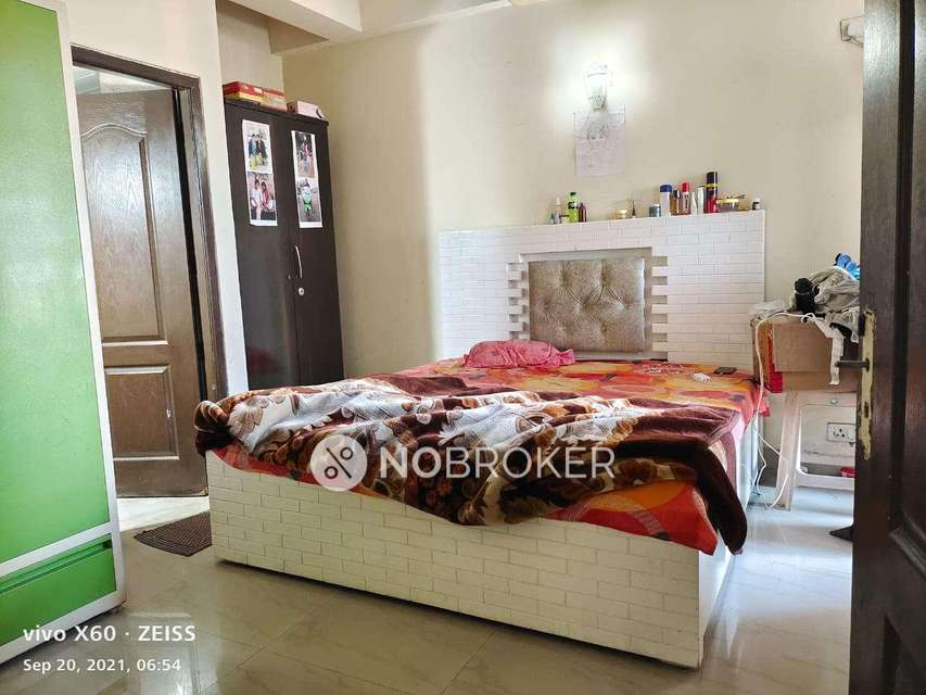 2 BHK Flat In Rishabh Cloud 9 For Sale  In Indirapuram