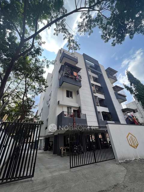 Single Room for Female In 1 BHK  In Perl Residency Hadpsar In Gvm7+367, Sangamvadi, Pune, Maharashtra 411001, India